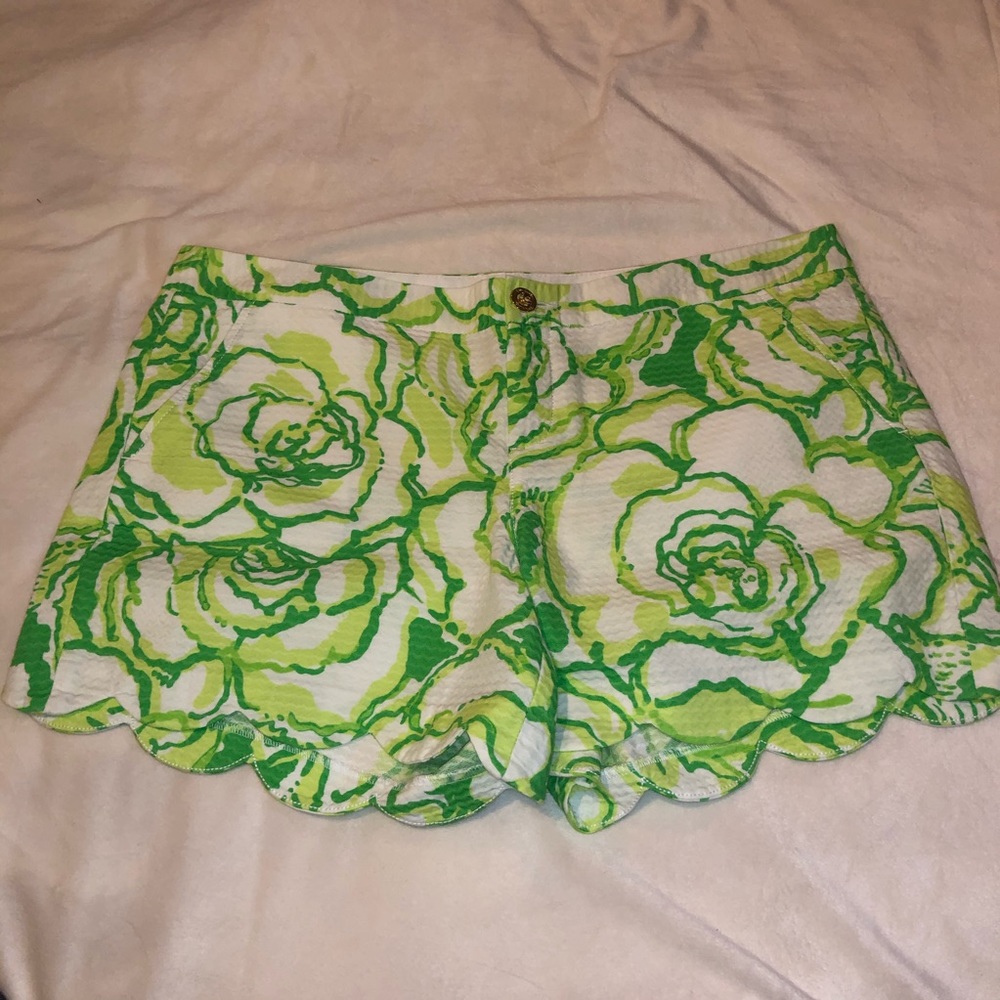 EUC Lilly Pulitzer buttercup shorts